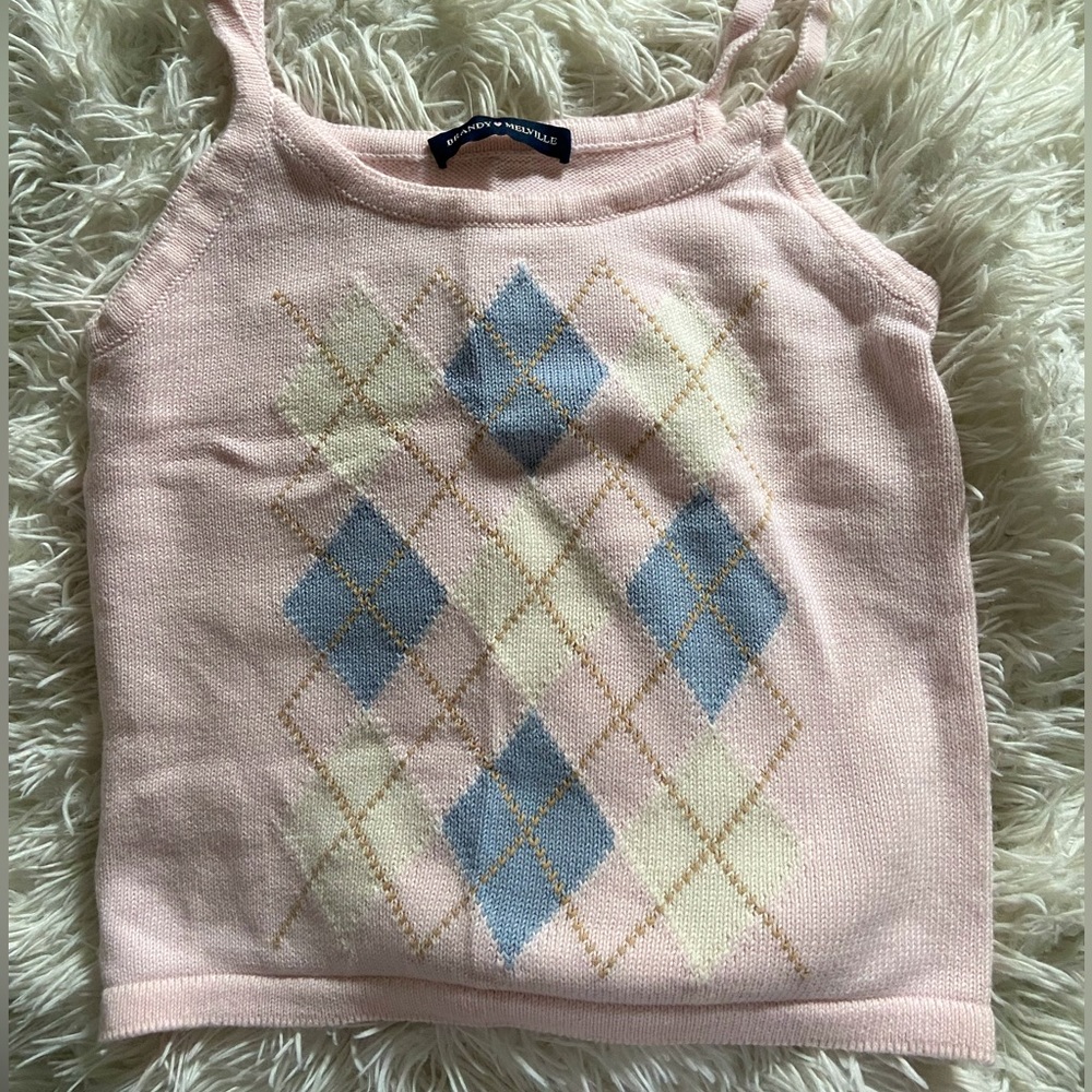 brandy melville cute light pink top!!